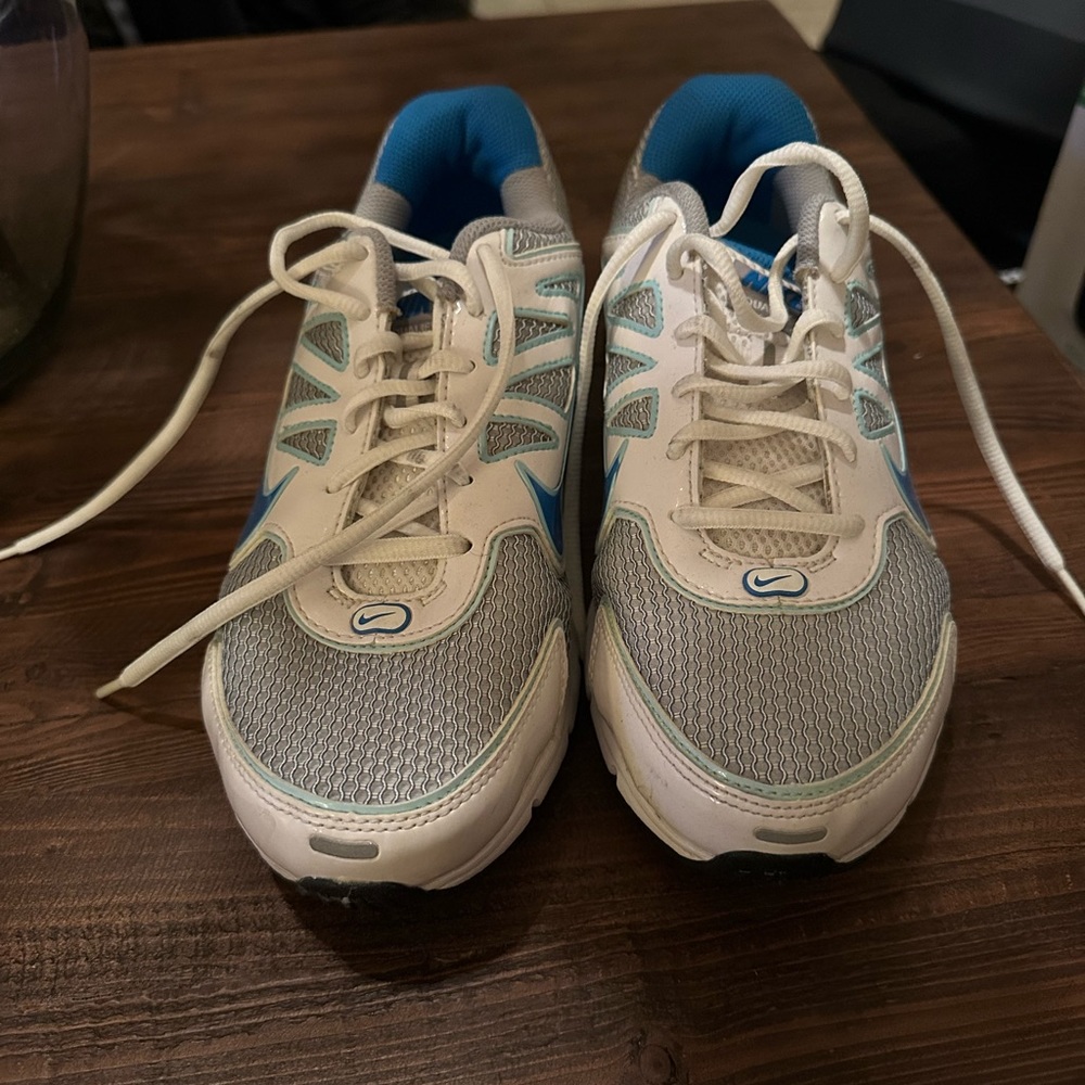 Nike Sneaker
